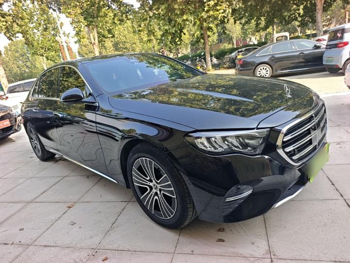 E-Class 2026 E 260 L Classic photo 3