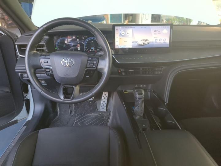 Camry 2024 Hybrid 2.0HXS Sport Plus photo 5
