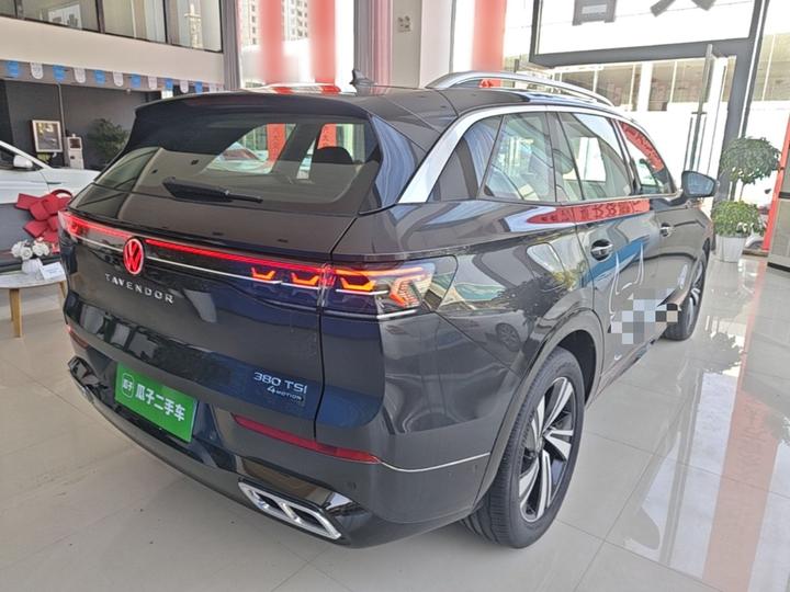 2025 380TSI AWD R-Line photo 6