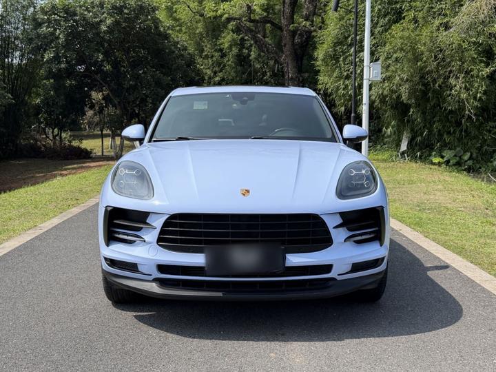 2018 Macan 2.0T photo 2