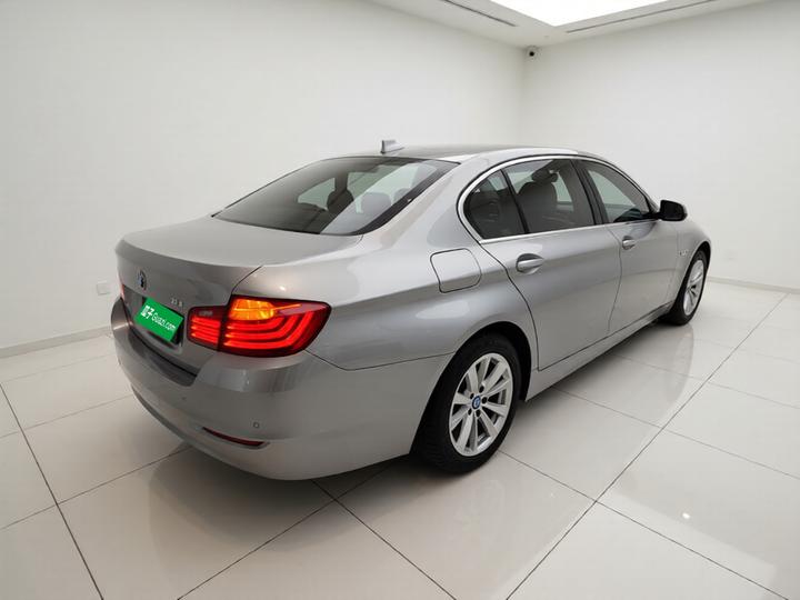 5 Series 2014 520Li photo 4