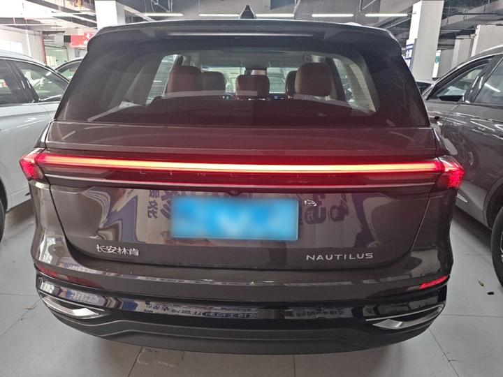 Nautilus 2025 2.0T AWD photo 3