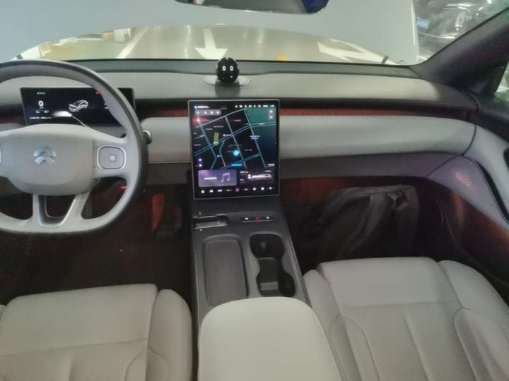 ET5T 2024 75kWh Touring photo 8