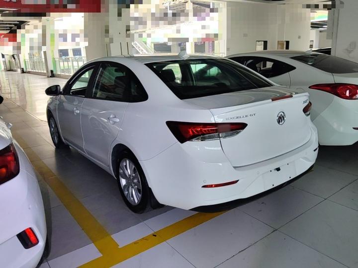 Excelle 2021 Facelift Classic 1.5L AT Elite photo 4