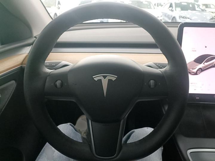 Model Y 2021 Standard Range RWD photo 6