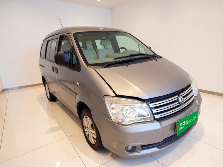 Lingzhi 2018 M3 1.5L 5-Seater photo 3