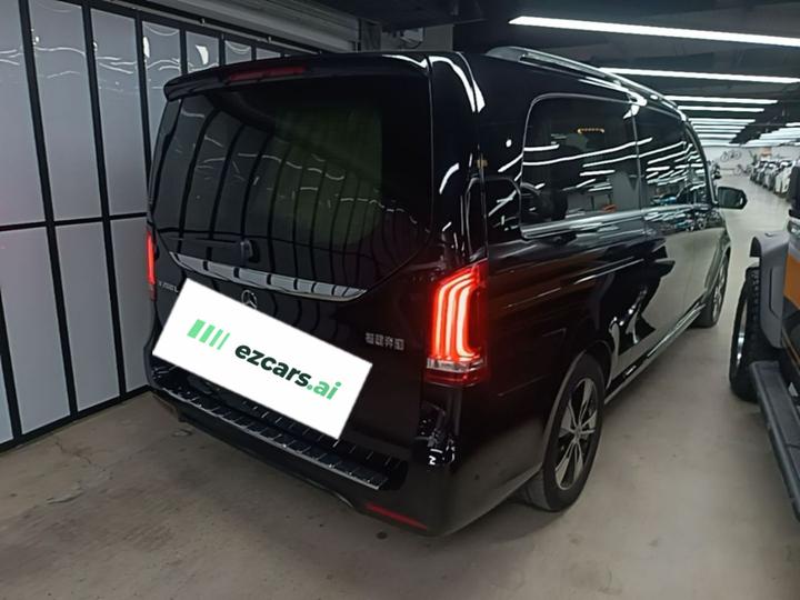V-Class 2020 V 260 L Long Wheelbase Luxury photo 4