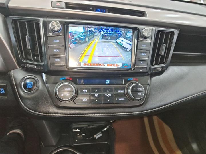 RAV4 2018 2.5L AT AWD Elite i photo 4