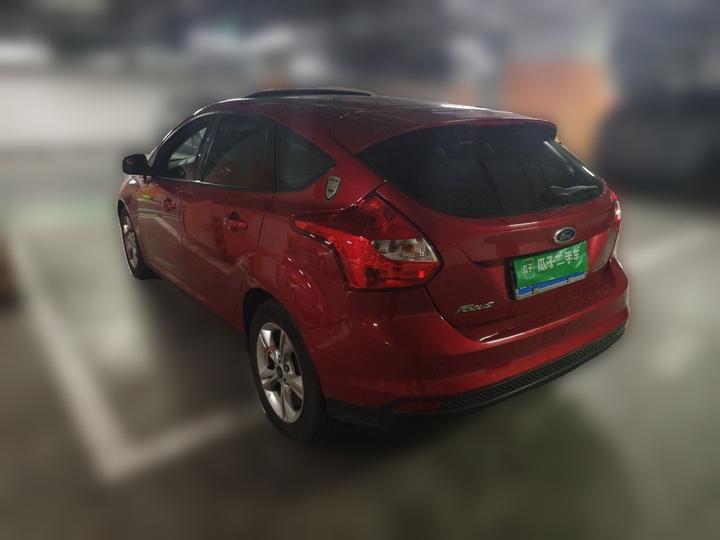 Focus 2012 Hatchback 1.6L MT photo 4