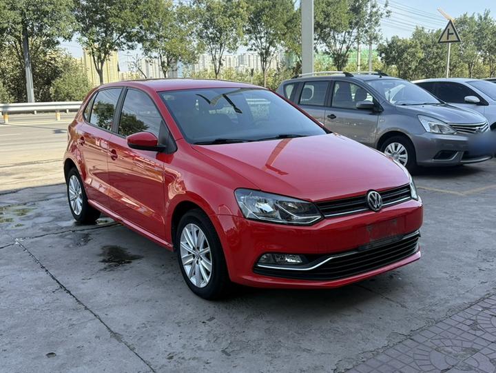 Polo 2014 1.4L AT Comfort photo 3