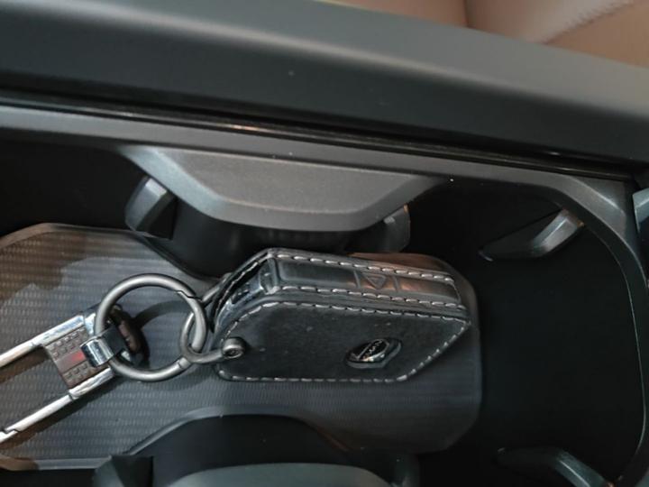 XC60 2025 B5 AWD Luxury photo 8