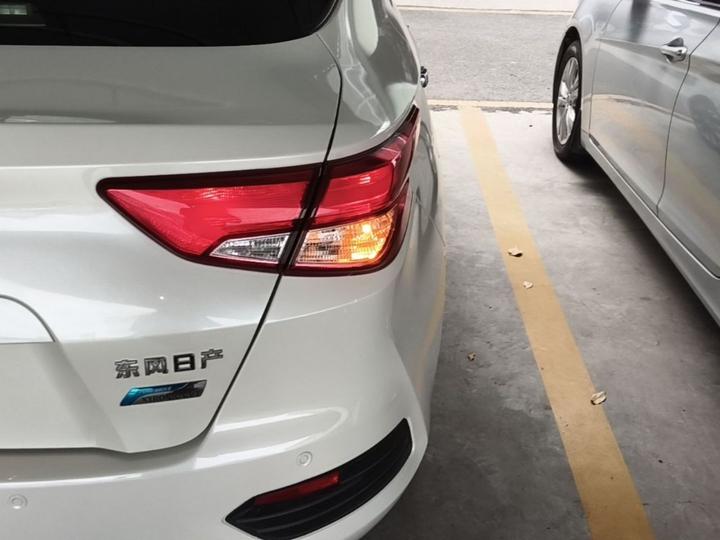 2016 1.6L CVT Smart Cool photo 7