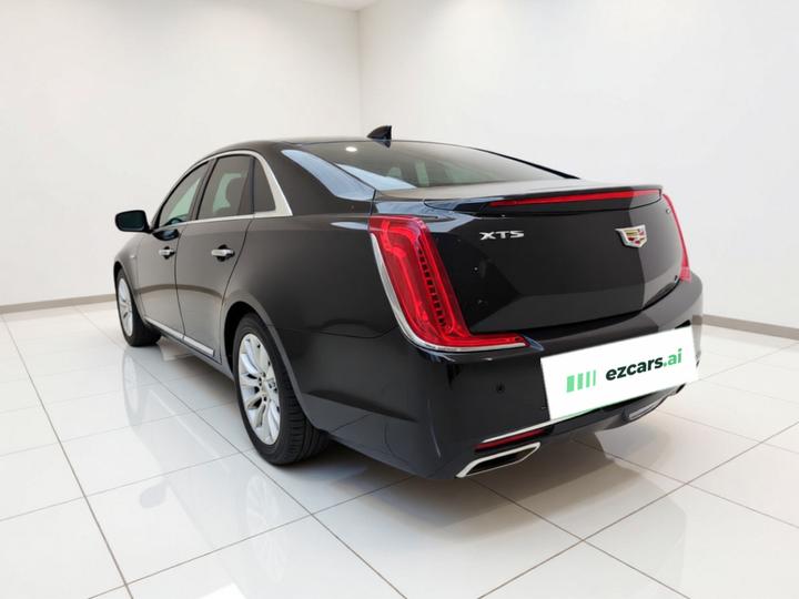 XTS 2018 28T Tech photo 4