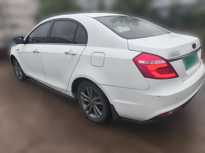 Emgrand 2017 Sedan 1.5L MT photo 4