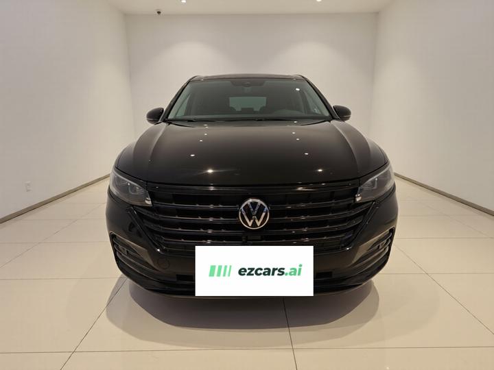 Viloran 2023 Facelift 380TSI Premium photo 2