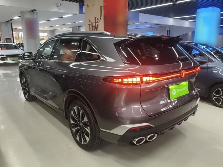 CS75 PLUS 2025 4th Gen UItra 2.0T photo 4