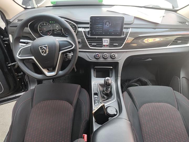 560 2017 1.5T MT Comfort 7-Seater photo 5