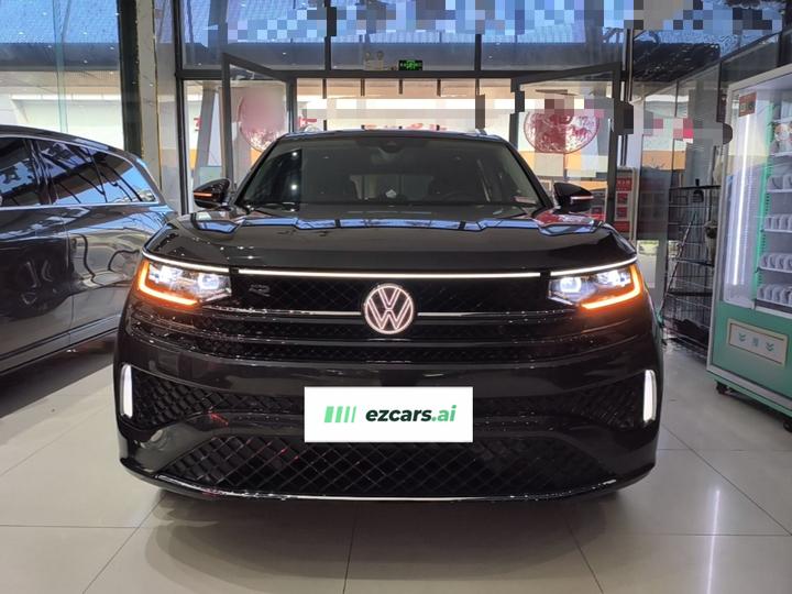 2024 Facelift 380TSI AWD R-Line photo 2