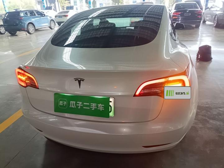 Model 3 2022 RWD photo 5