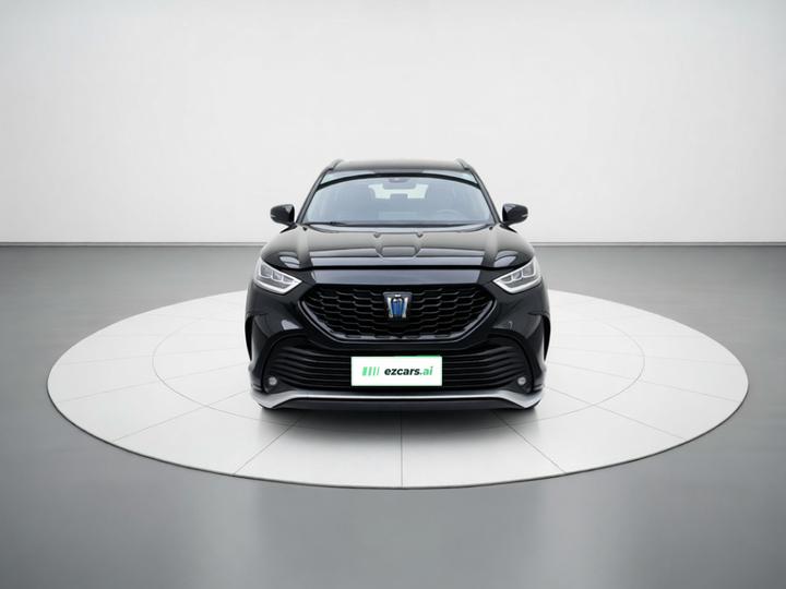Crown 2022 2.5L HEV AWD Luxury photo 2