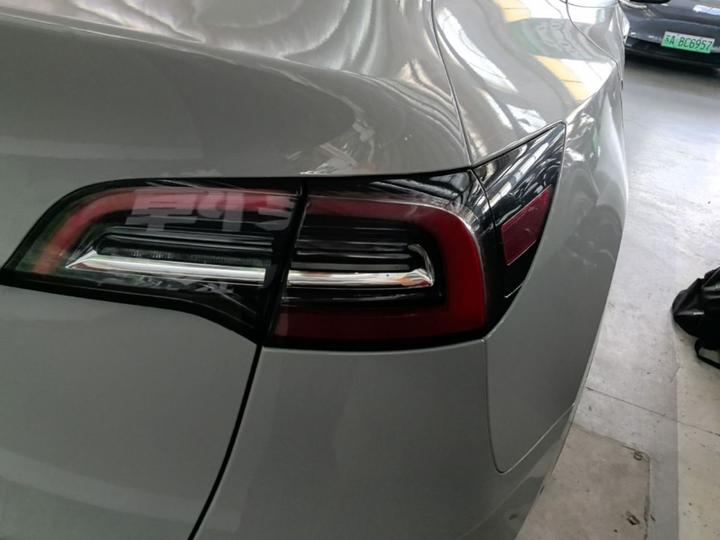 Model Y 2021 Standard Range RWD photo 7