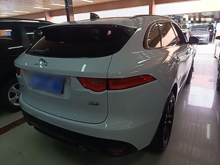 F-PACE 2020 2.0T photo 6
