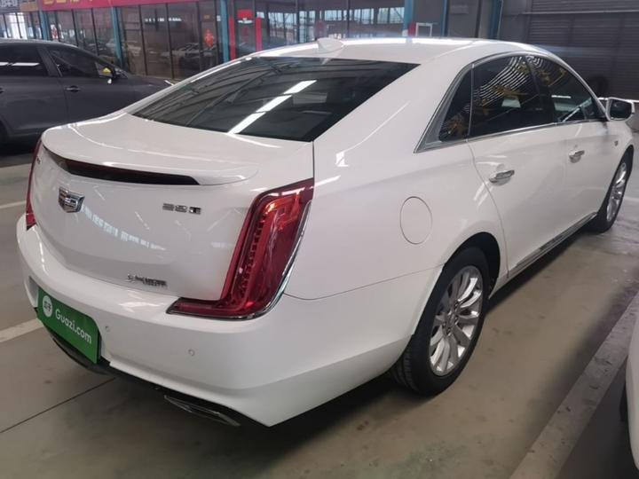 XTS 2018 28T Tech photo 4