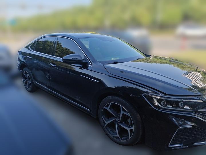 Passat 2023 330TSI Premium photo 3