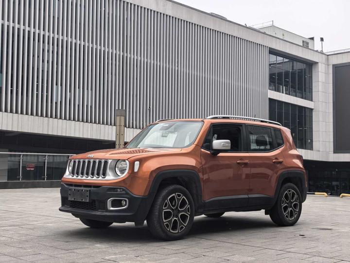 Renegade 2017 180TS AT AWD