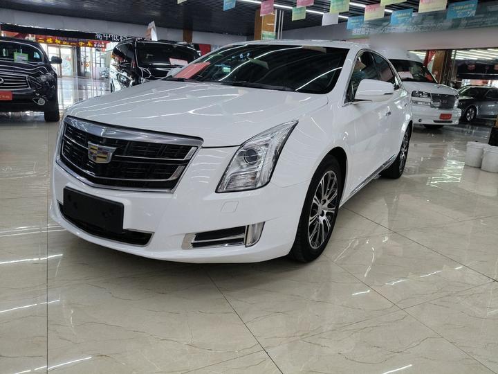 XTS 2017 28T Tech