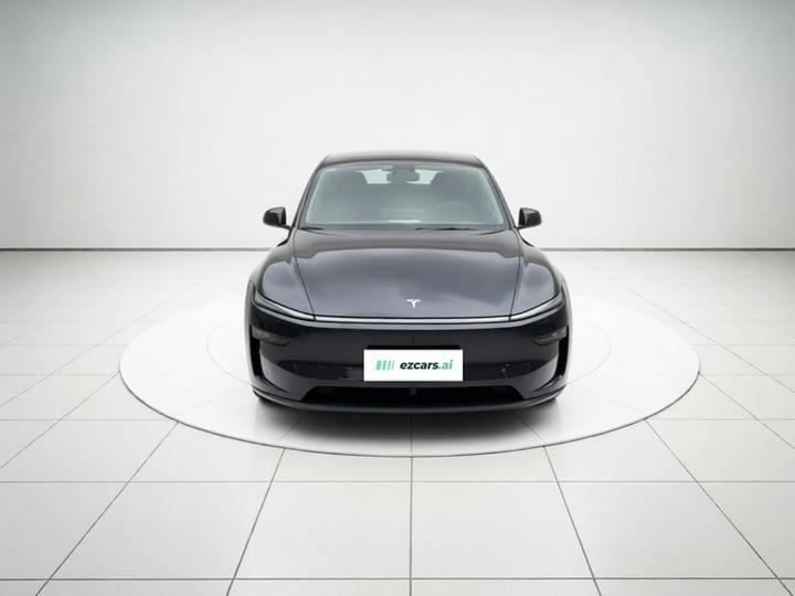 Model Y 2025 RWD photo 2