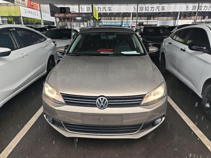 Sagitar 2012 1.4TSI AT Luxury photo 2