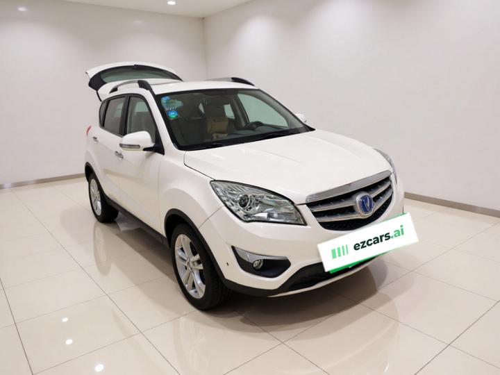CS35 2015 1.6L AT Luxury China V photo 3