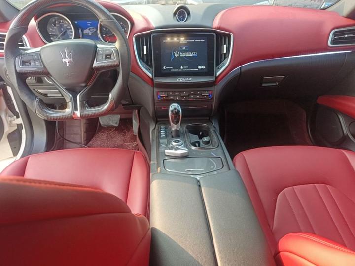 Ghibli 2017 3.0T Standard photo 5