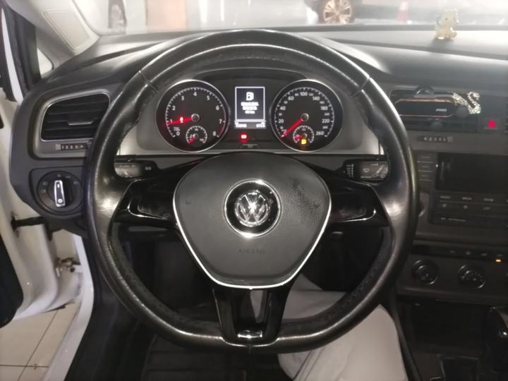 Golf 2015 1.6L AT Comfort photo 2