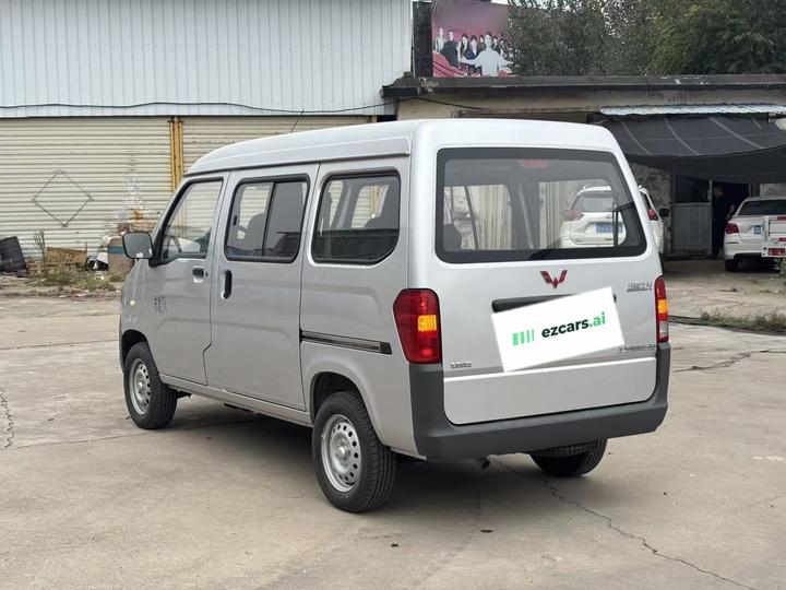 Wuling Zhiguang 2023 1.5L 5/7-Seater photo 4