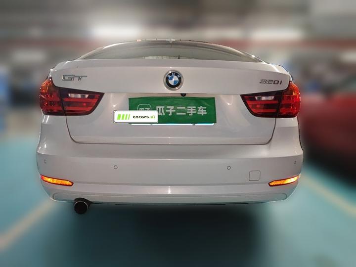 3 SeriesGT 2014 320i Leading photo 5
