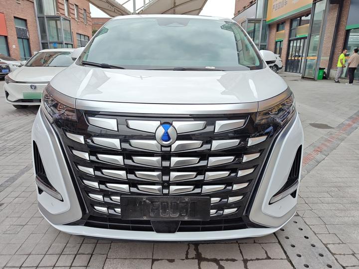 D9 2022 DM-i 970 AWD Flagship photo 2
