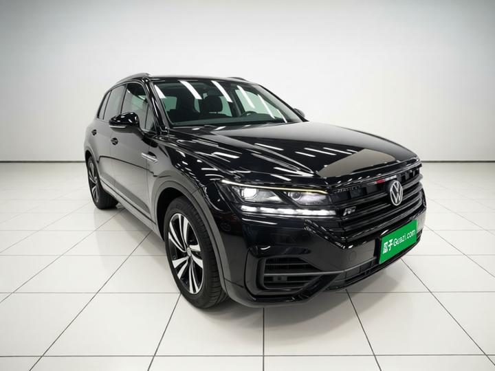 Touareg 2021 3.0TSI Sport Package photo 3