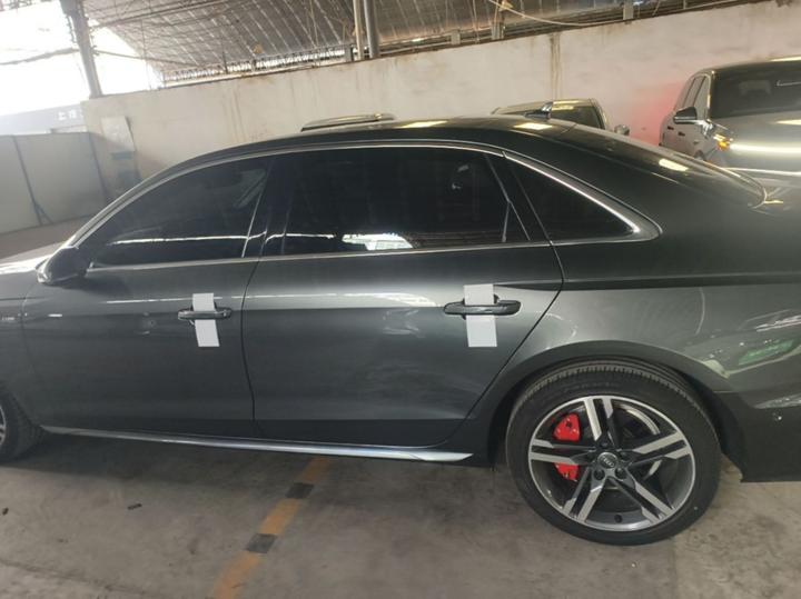 A4L 2020 40 TFSI quattro Luxury Dynamic photo 4