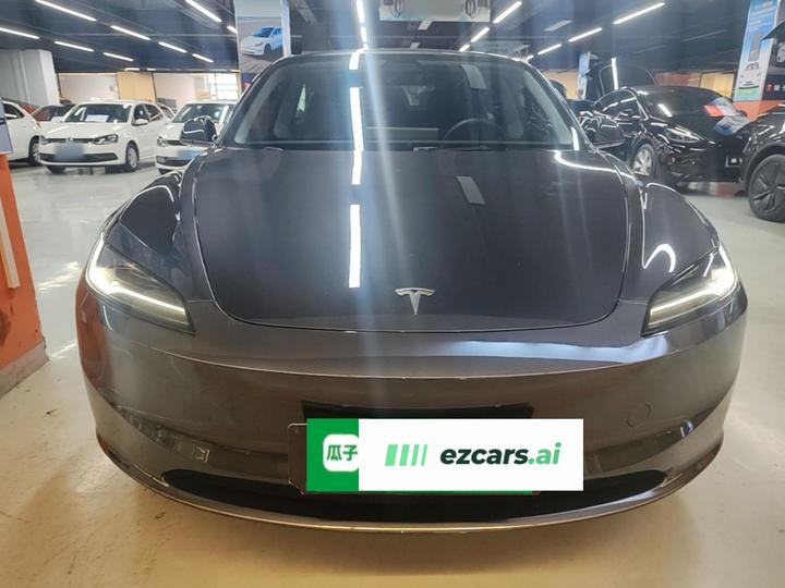 Model 3 2023 Long Range AWD photo 2