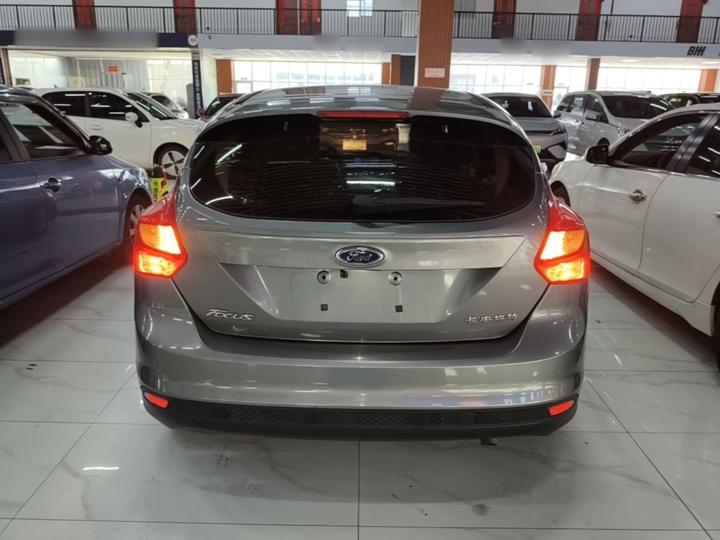 Focus 2012 Hatchback 1.6L AT Comfort photo 3