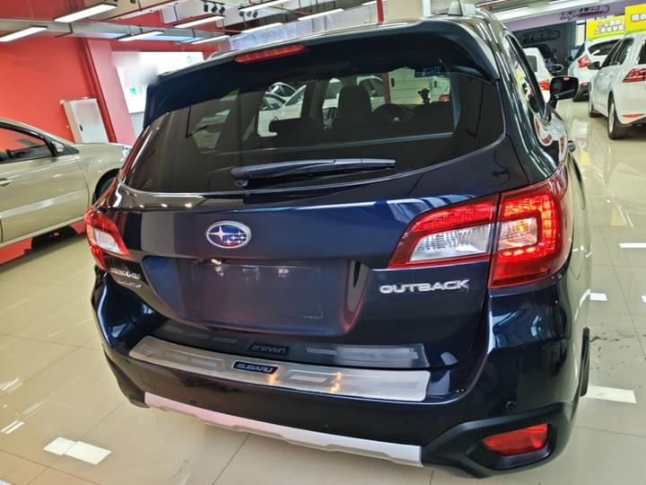 2015 2.5i Sport photo 3