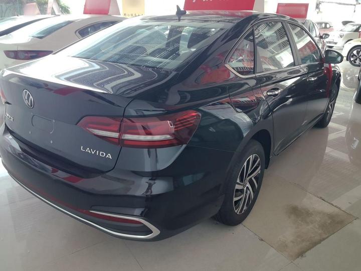 Lavida 2024 1.5L AT photo 4