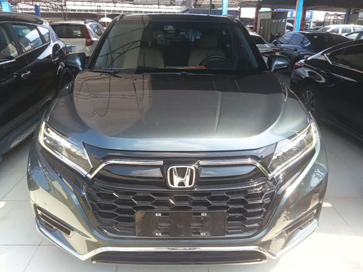 UR-V 2020 370TURBO RWD photo 2