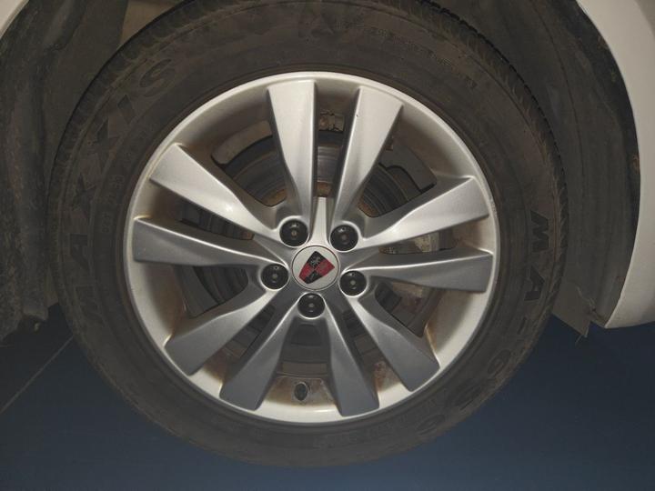 360 2015 1.5L AT Luxury photo 8