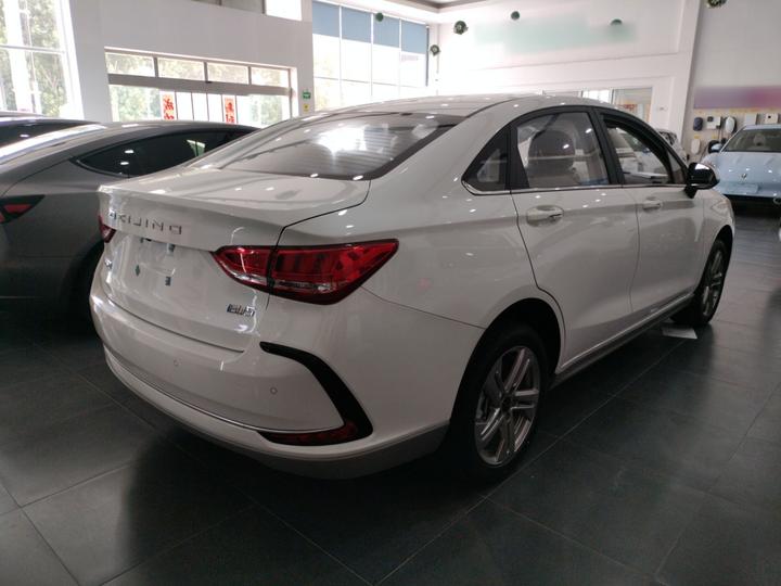 BAIC EU5 2021 photo 4