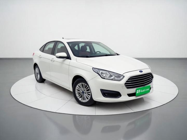 Escort 2017 Facelift 1.5L MT Comfort photo 3