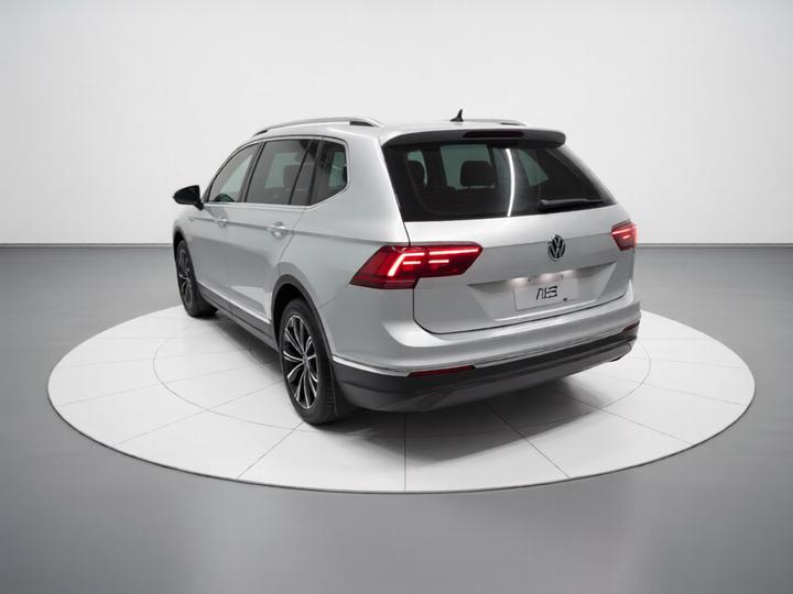 Tiguan L 2017 330TSI AT RWD Flagship photo 4