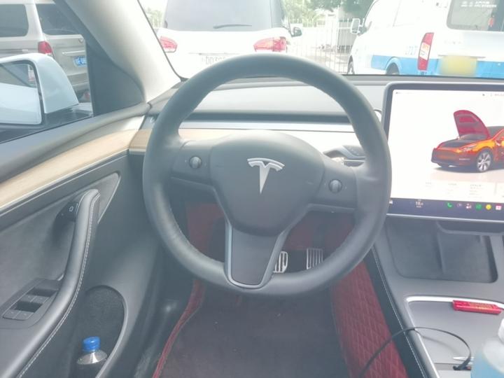 Model Y 2022 RWD photo 3